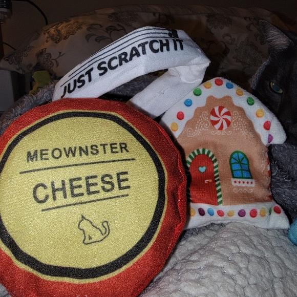 More cat toys ❤️ - Picture 2 of 6